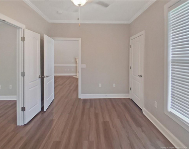 1908 Harcourt Circle - Photo Thumbnail 30