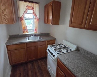 315 N 6th Street - Photo Thumbnail 9