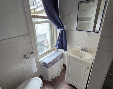 315 N 6th Street - Photo Thumbnail 2