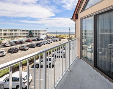9 Pearl Street - Photo Thumbnail 24