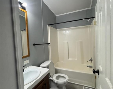150 Oak Street - Photo Thumbnail 1