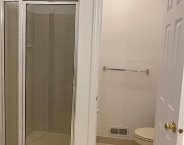 33 Marion Drive - Photo Thumbnail 7