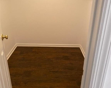 33 Marion Drive - Photo Thumbnail 10