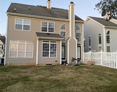 33 Marion Drive - Photo Thumbnail 15