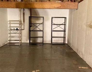 33 Marion Drive - Photo Thumbnail 13