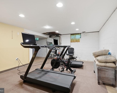 244 Federal City Road - Photo Thumbnail 21