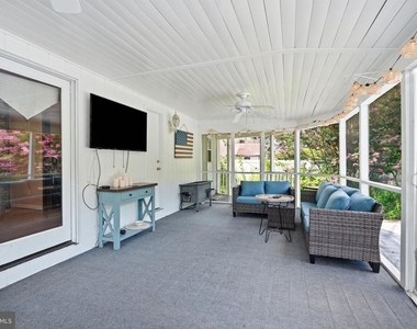 244 Federal City Road - Photo Thumbnail 23