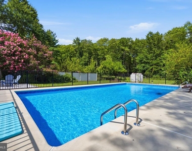 244 Federal City Road - Photo Thumbnail 27