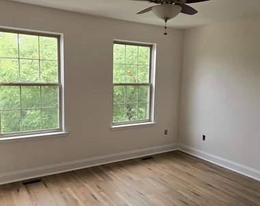 47 Woodbrook Drive - Photo Thumbnail 6
