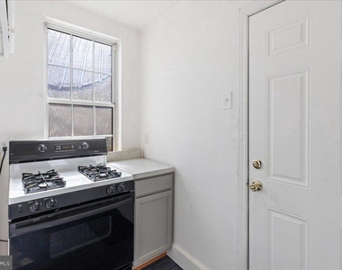 231 S Broadway - Photo Thumbnail 8