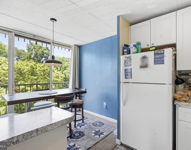 526 Playa Del Sol - Photo Thumbnail 2