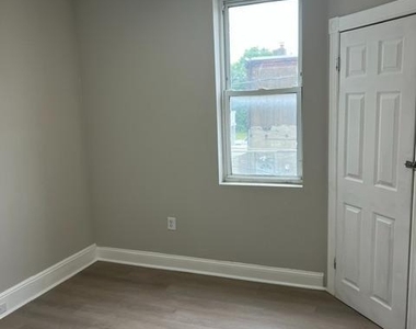 922 Kimber Street - Photo Thumbnail 9