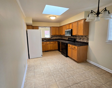 4914 Oak Park Road - Photo Thumbnail 10