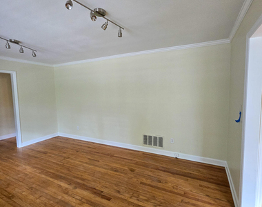 4914 Oak Park Road - Photo Thumbnail 5