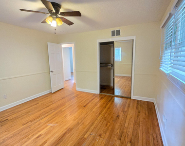 4914 Oak Park Road - Photo Thumbnail 23