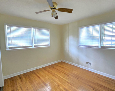 4914 Oak Park Road - Photo Thumbnail 27