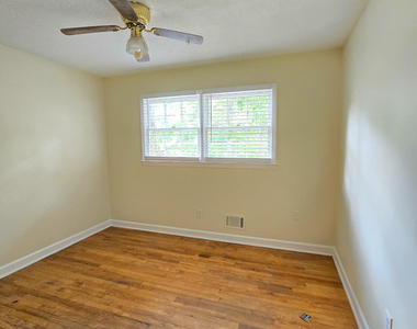 4914 Oak Park Road - Photo Thumbnail 32