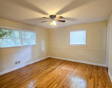 4914 Oak Park Road - Photo Thumbnail 22
