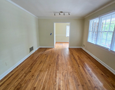 4914 Oak Park Road - Photo Thumbnail 4