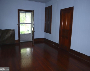 208 Linden Avenue - Photo Thumbnail 1