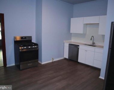 208 Linden Avenue - Photo Thumbnail 3