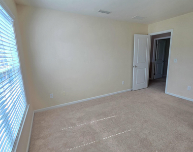 122 Windrush Lane - Photo Thumbnail 43