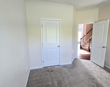 122 Windrush Lane - Photo Thumbnail 17