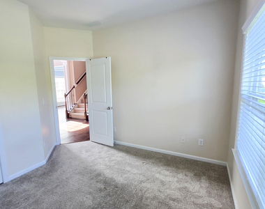 122 Windrush Lane - Photo Thumbnail 16
