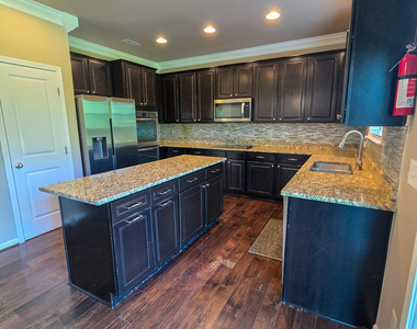 122 Windrush Lane - Photo Thumbnail 13
