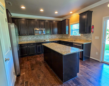 122 Windrush Lane - Photo Thumbnail 14