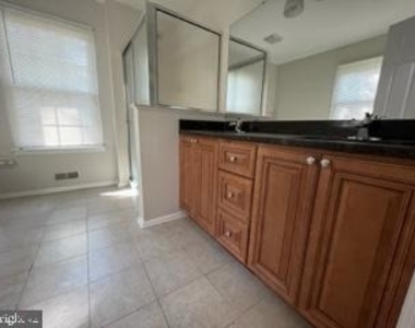 132 Kettlebrook Drive - Photo Thumbnail 15