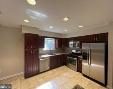 132 Kettlebrook Drive - Photo Thumbnail 5