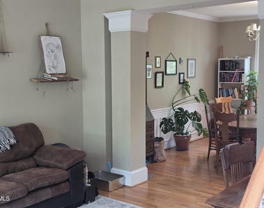 5 Spreading Oak Court - Photo Thumbnail 3