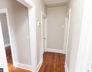 1109 N Division Street - Photo Thumbnail 29