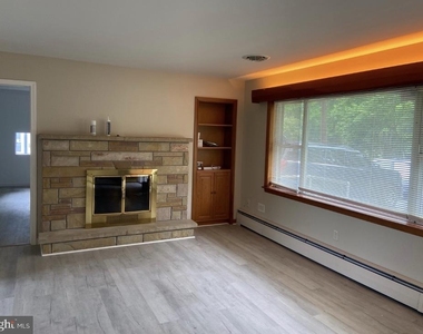 20455 Jefferson Boulevard - Photo Thumbnail 3