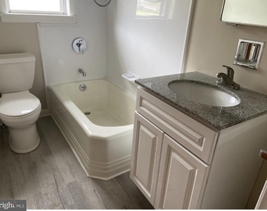 20455 Jefferson Boulevard - Photo Thumbnail 8