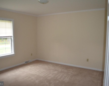 43987 Sandy Bottom Road - Photo Thumbnail 3