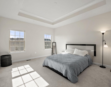 9019 Belinda Boulevard - Photo Thumbnail 10