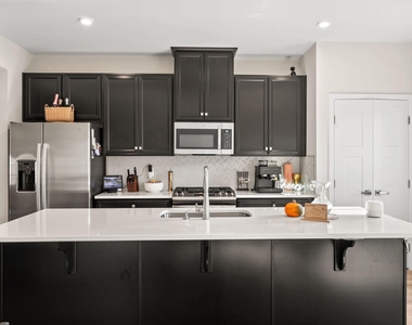 9019 Belinda Boulevard - Photo Thumbnail 1