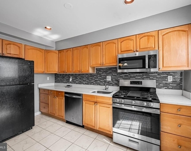7409 25th Avenue - Photo Thumbnail 10
