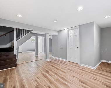 7409 25th Avenue - Photo Thumbnail 24