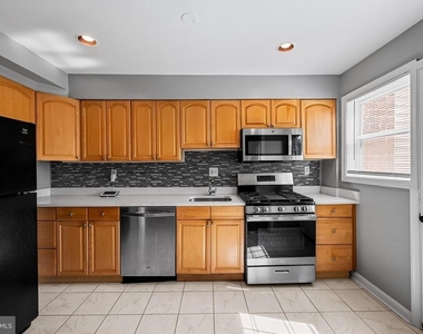 7409 25th Avenue - Photo Thumbnail 9