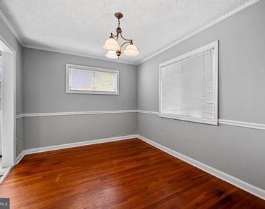 7409 25th Avenue - Photo Thumbnail 6