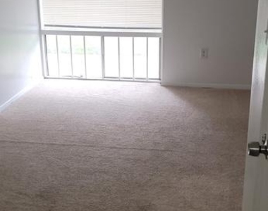 511 Wilson Bridge Drive - Photo Thumbnail 2