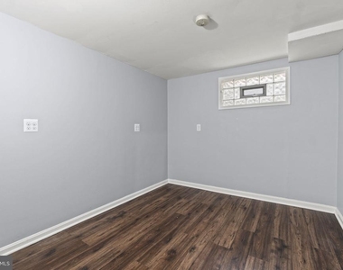 6014 39th Avenue - Photo Thumbnail 16