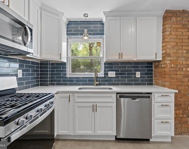 6014 39th Avenue - Photo Thumbnail 6