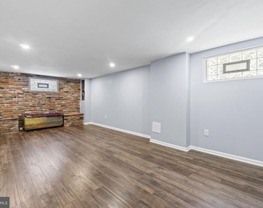 6014 39th Avenue - Photo Thumbnail 15