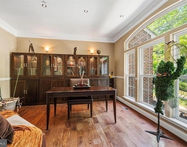 12104 Guinevere Place - Photo Thumbnail 16