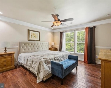 12104 Guinevere Place - Photo Thumbnail 25