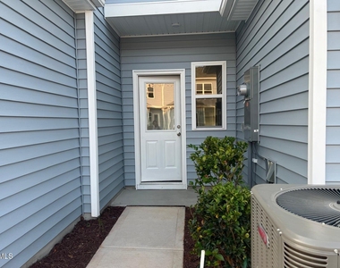 2213 Gln Xing Drive - Photo Thumbnail 18